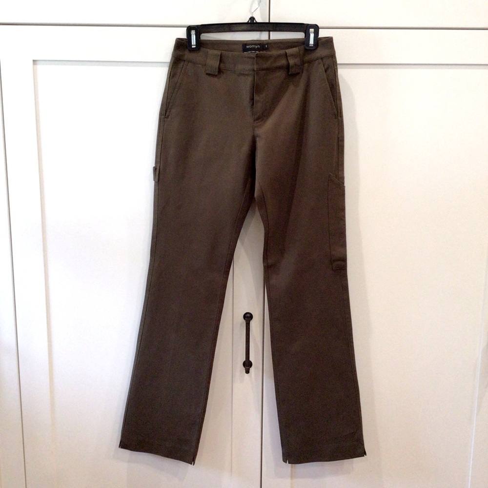 Womyn Cargo Pants Size 2